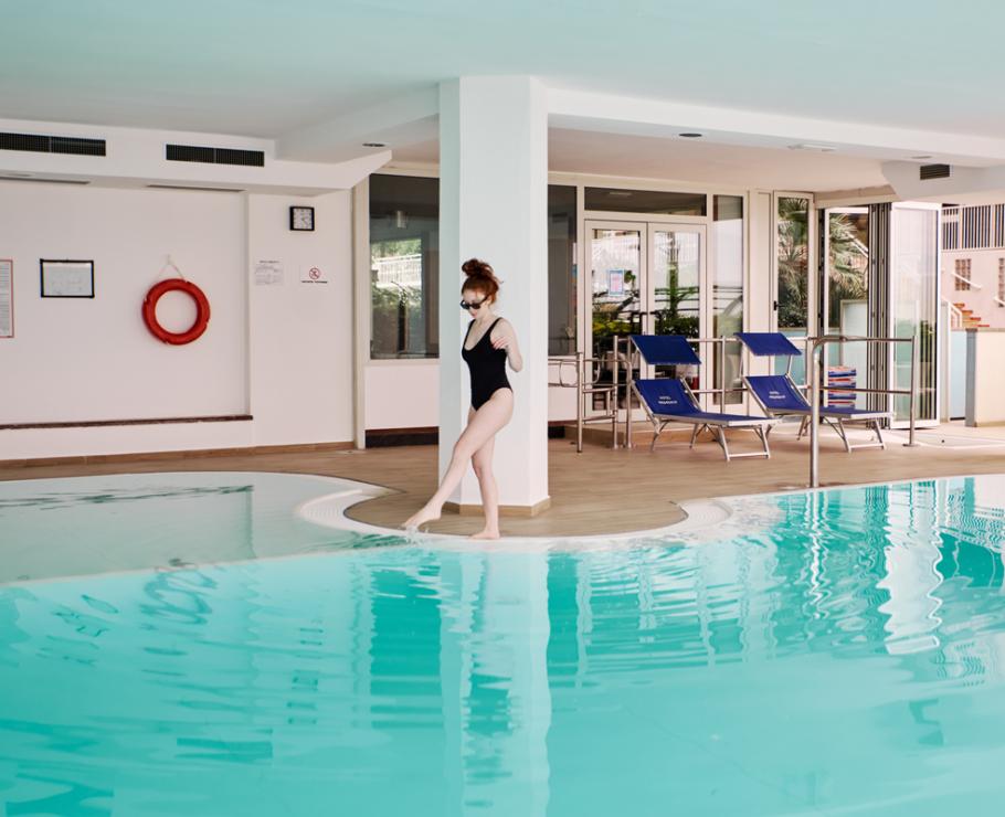 hotelnegrescocattolica en pool 006
